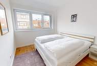 Stilvolle DG-Wohnung mit Balkon - A\\
