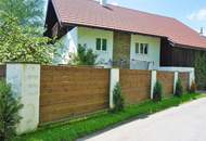 Bauernhaus mit Nebengebäude und Feldern in Durchham