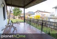 Geräumiger Bungalow und großer Garten mit Party-Hütte