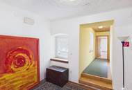 Nahe Seeboden am Millstätter See: Großzügiges Mehrparteienhaus. 260 m² Ausbaureserve. Investment mit Perspektive.