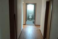 Waldviertel: 2 Wohnungen in Heinrichsreith, EG &amp; 1. Stock, mit eigenem Garten; Neu renoviert!