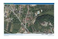 Sanierungsbedürftiges Einfamilienhaus mit diversen Nebenräumen!