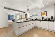 Zwei Häuser – doppelte Möglichkeiten: Wohnen, Genießen & Rendite in Velden am Wörthersee