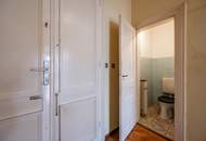 ++NEU++ 5-Zimmer Altbau-Wohnung (sanierungsbedürftig), viel Potenzial