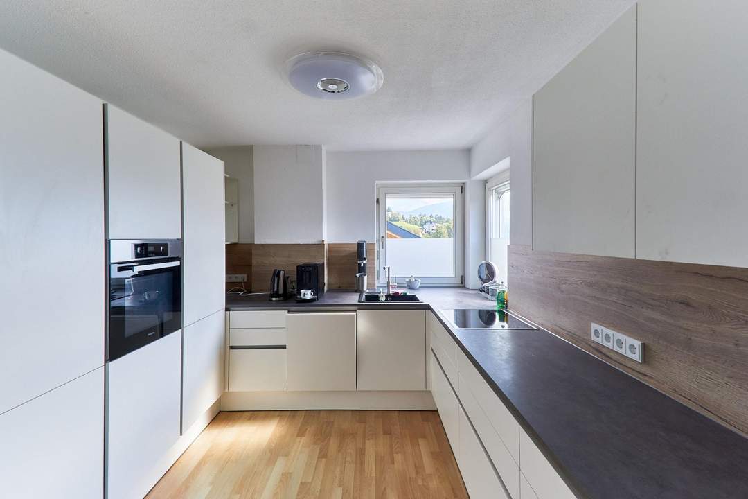 Zentrale 3-Zimmer-Wohnung in sonniger Süd-Ost-Lage mit Tiefgaragenplatz