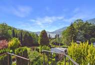 Erholung auf höchstem Niveau: Großzügiges Anwesen mit Seeblick und zwei Pools.