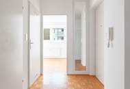 ++NÄHE LKH++ Helle 2-Zimmer-Wohnung (extra Küche) mit Balkon und TG-Parkplatz