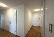 4 Schlafz. und ein großes Wohnzimmer der gehobenen Klasse, inkl. 2 PP // 4 bedr. and a large, upscale living, including 2 parking spaces //