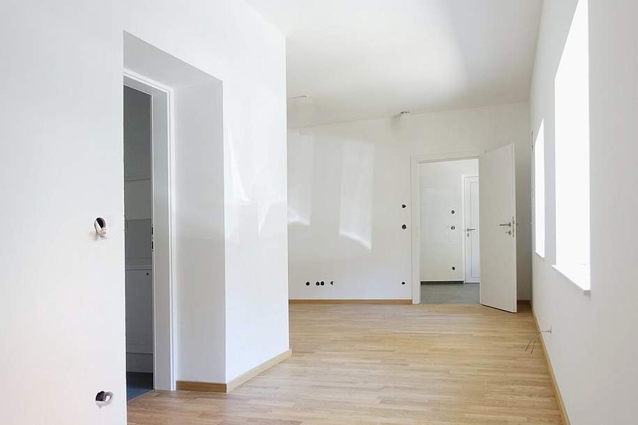 Zentrumsnaher ERSTBEZUG nach General-Sanierung - Fernwärme mit Fußbodenheizung, Wohnung-kauf, 159.000,€, 2700 Wiener Neustadt(Stadt)