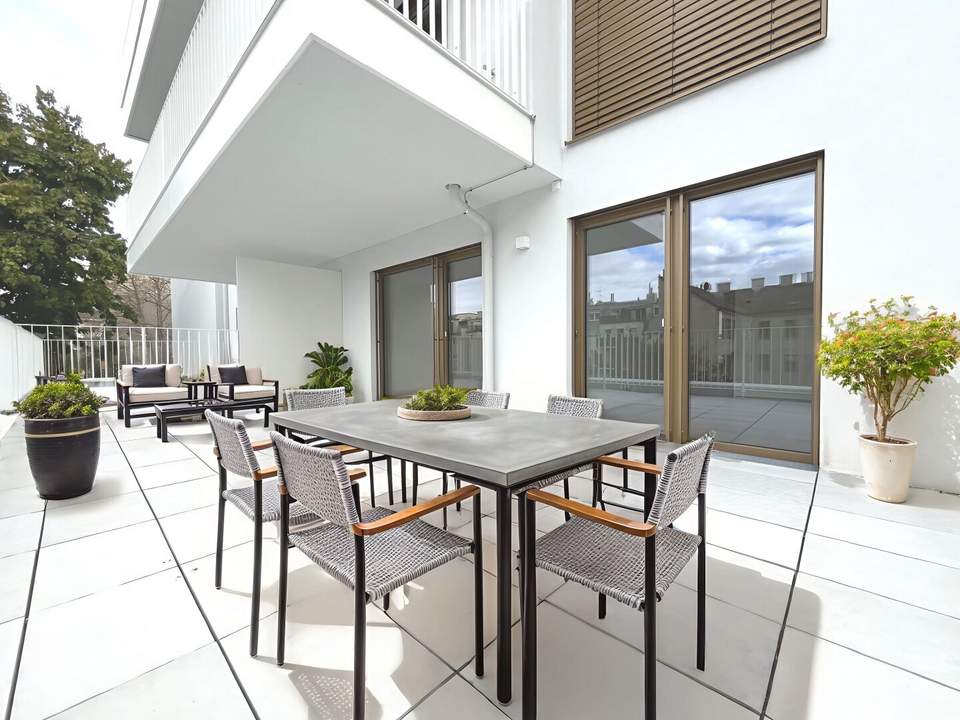 1180! TERRASSENTRAUM im ERSTBEZUG! 3-Zimmer Wohnung mit grosser Terrasse und Tiefgaragenplatz!