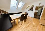 Großzügiges Einfamilienhaus mit neuer PV-Anlage und 2 Terrassen auf sehr großem Grundstück!