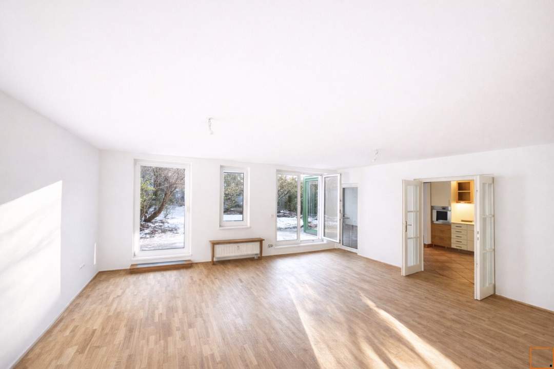 Gartenmaisonette mit Eigengarten und 3 Schlafzimmern, Terrasse sowie Garagenplatz