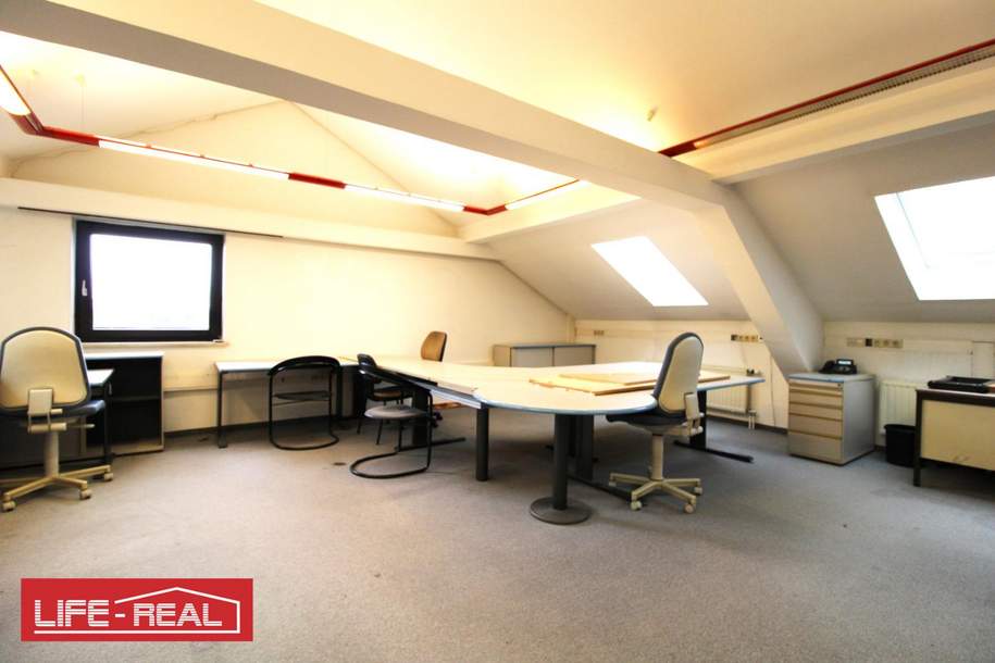 großzügiges Dachgeschoss-Büro für verschiedene Branchen geeignet, Gewerbeobjekt-miete, 1.200,00,€, 4030 Linz(Stadt)