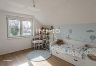 Hell, modern, Erstbezug: Mietkauf Doppelhaushälfte in familiärer Anlage