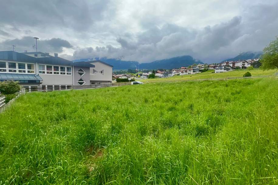 Sonniges Baugrundstück in begehrter Wohnlage unweit von Innsbruck, Grund und Boden-kauf, 570.000,€, 6173 Innsbruck-Land