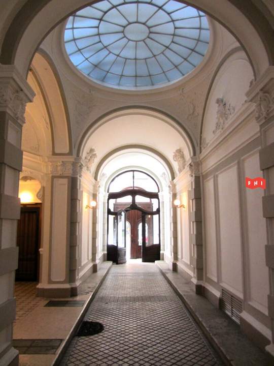 Elegantes Büro in 1090 Wien: 118m², Balkon, 3 Zimmer – Ihr neuer Arbeitsplatz!