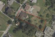 Große Villa thronend über Feldkirch mit Baulandreserve