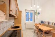 Vorgarten: Gemütliche Balkonwohnung + Idealer Grundriss + Sonniges Wohnzimmer + Teilbar auf 2-3 Zimmer