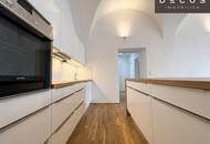 | STILVOLLE 2-ZIMMER-ALTBAUWOHNUNG | 2. OG | ca. 76,21m² | BESTLAGE | HAUPTPLATZ | INNENSTADT