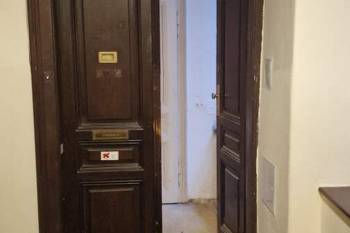 Sanierungsbedürftiger Altbau – 59 m², großes Potenzial für Wohnen, Büro oder Praxis beim AKH, Wohnung-kauf, 220.000,€, 1090 Wien 9., Alsergrund