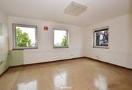 Miethaus mit Parkplätzen im Gewerbegebiet Wiener Neudorf