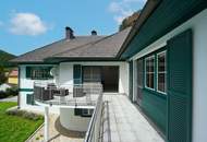 Repräsentative Villa mit Pool und Wellnessbereich in sonniger Waldrandruhelage