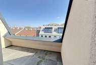 SCHNÄPPCHEN! Mega helle Dachgeschoß Wohnung mit 3 Zimmer und feiner Terrasse!