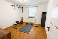 Wohnjuwel nahe Velden: Frisch modernisierte 3-Zimmer-Wohnung mit Karawankenblick und großem Kellerabteil