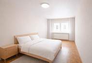 Großzügige 2-Zimmer-Wohnung mit Balkon | U-Bahnnähe