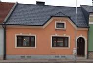 EINZIGARTIGE INVESTMENTCHANCE - 945 m² in zentraler Lage von Spillern mit Altbestand
