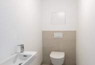 DG-ERSTBEZUG mit ca. 11 m² BALKON/TERRASSE | Nähe Alte Donau | Komplett hofseitig | Fernwärme &amp; Klima | Ideal für Anleger oder Eigennutzer | TG-Stellplatz optional | Nachhaltiges Projekt