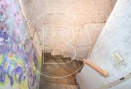 Sanierungsbedürftiges Einfamilienhaus beim Riederberg!