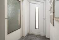 Renoviertes Haus in Loidesthal! Ein Hingucker! Großes Grundstück!