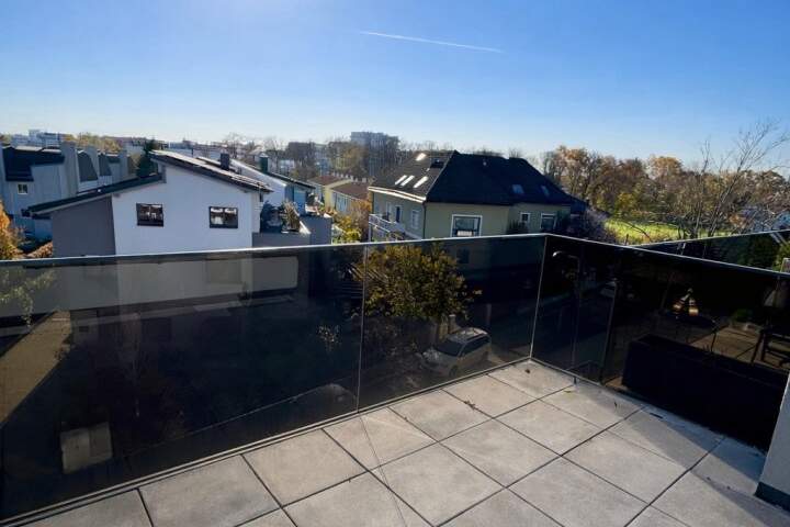 Luxury Living! Penthouse mit knapp 30qm Dachterrasse! Skyline & Kahlenberg Blick! Garage! Nähe U2!, Wohnung-miete, 1.795,00,€, 1220 Wien 22., Donaustadt