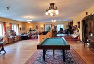 SEHR GERÄUMIGES EIN-ZWEIFAMILIENHAUS MIT STIL IN SONNIGER LAGE