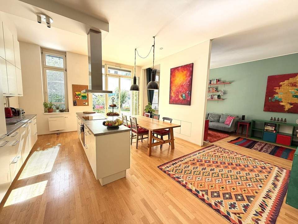 RARITÄT - EXKLUSIVES FAMILIEN-JUWEL MIT GARTEN, TERRASSE UND GARAGENPLATZ