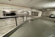 Koppstraße / Fröbelgasse: TIEFGARAGENPLATZ in großzügiger Garage!