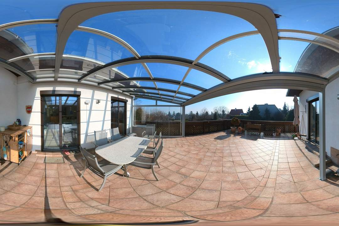 "Exklusives Wohnen mit Panoramablick!"