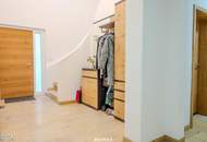 Großzügiges Wohnhaus mit Blick ins Grüne