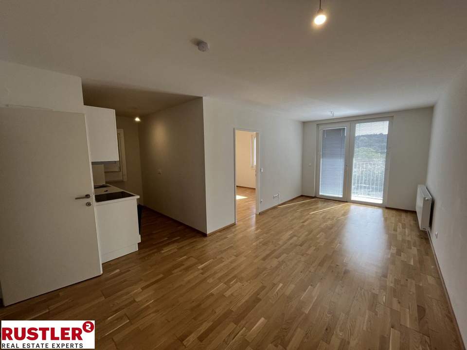 Moderne 2-Zimmerwohnung mit Balkon!