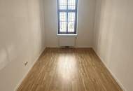 3 Zimmer Altbauwohnung im EG + 1 Terrasse ca. 8,50 m² (mit Gartenblick) in der Storchengasse - nur ca. 3 - 4 Gehminuten zur U-Bahn U4 & U6