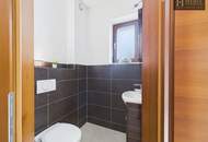 Gepflegtes Einfamilienhaus in Brunn am Gebirge: 209 m², 8 Zimmer, 4 Bäder & 2 Garagen
