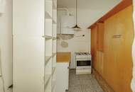 Zieglergasse - hofseitiger 2 Zimmer Altbau mit 11,18m2 großem Balkon