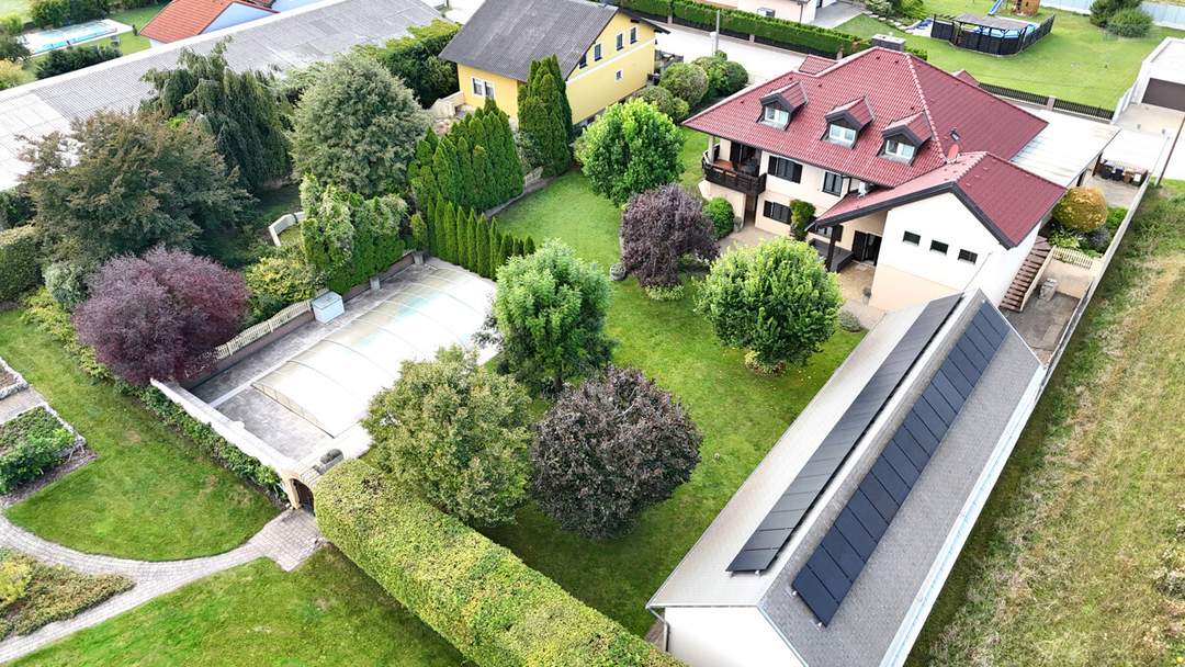 GARTENPARADIES - 9.000 M² - LANDHAUS IN PARKLANDSCHAFT NUR 30 MINUTEN VON WIEN