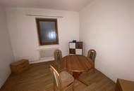 "Mietwohnung mit Garten und Parkplatz"