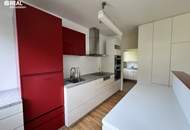 Hohe Warte 4-Zimmer-Wohnung mit großem Parkareal und Pool