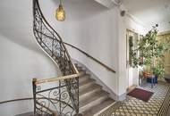 Helle Souterrainfläche mit vorgelagertem Garten