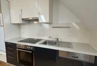 Helle 3-Zimmer-Maisonette mit Freifläche und Galerie!