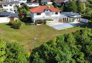 Exklusive Villa mit Pool in Aussichtslage