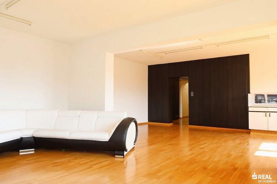 Wohnen mit Weitblick - geräumige Wohnung in St.Martin - Loggia und Tiefgarage!, Wohnung-kauf, 269.000,€, 9500 Villach(Stadt)